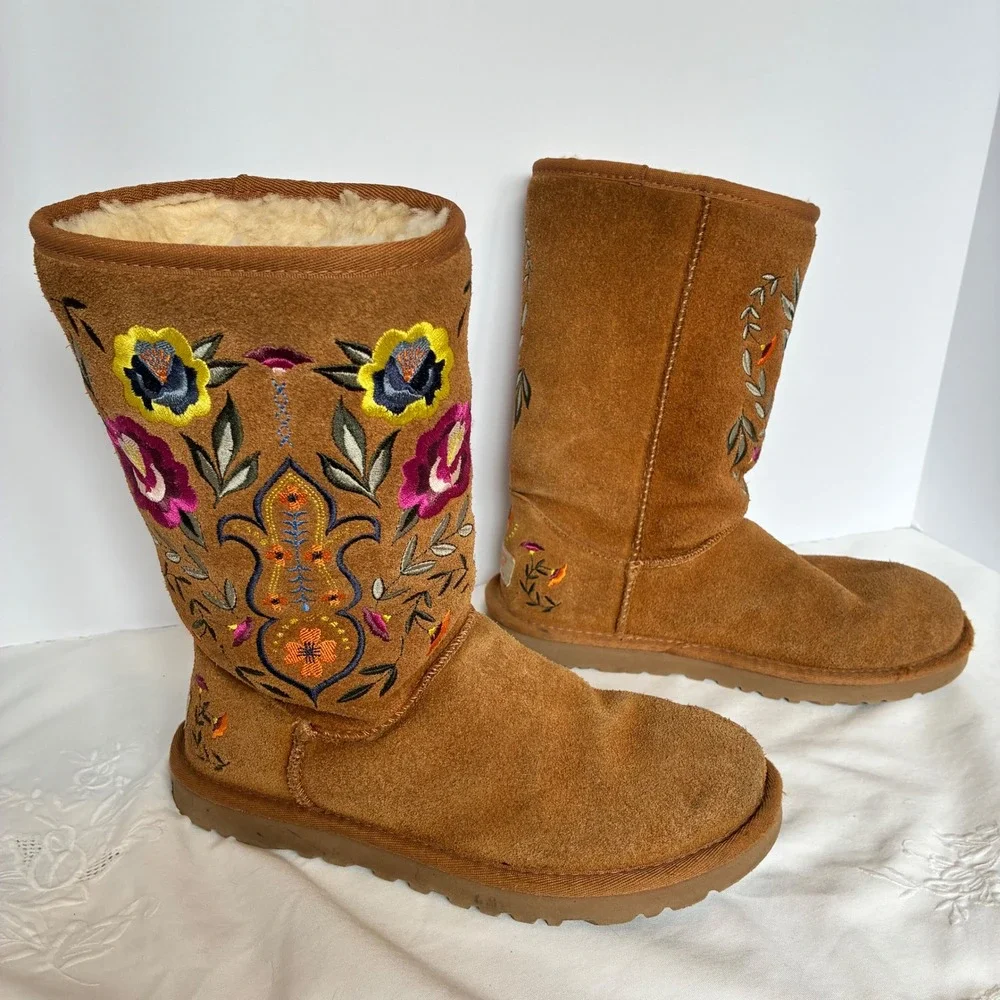 Y2K UGG Boots Juliette Floral Embroidered Chestnut Suede Winter Lined Size US 6